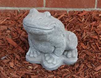 Ornamental Concrete <br> Large Frog Davis Floral Clayton Indiana from Davis Floral